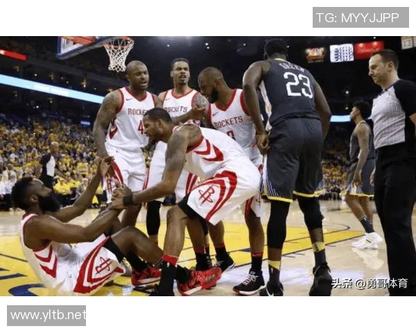 2018年火箭队与活塞队精彩对决国语回放全程回顾与分析 2018年火箭队与活塞队精彩对决国语回放全程回顾与分析