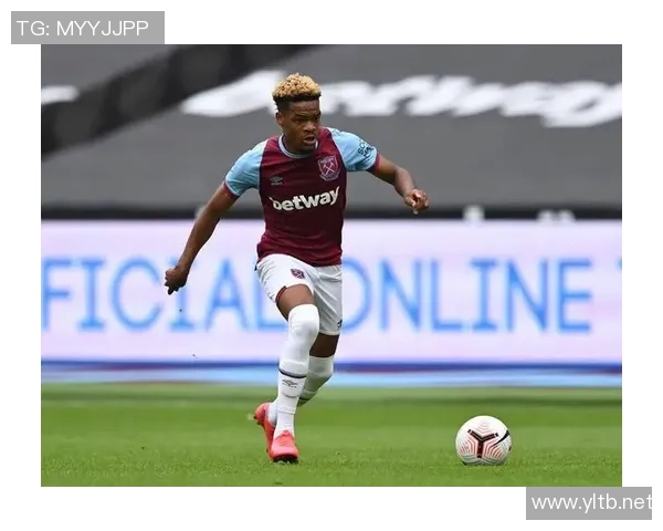 啊贾克斯与里昂激战正酣谁能在这场对决中笑到最后