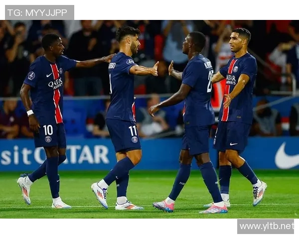 法甲焦点战巴黎圣曼迎战梅斯争夺三分全力以赴展现实力