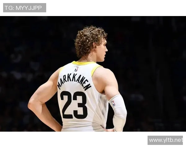 勇士交易射手汤普森与猛龙达成交易协议：重塑两队命运的重大决定