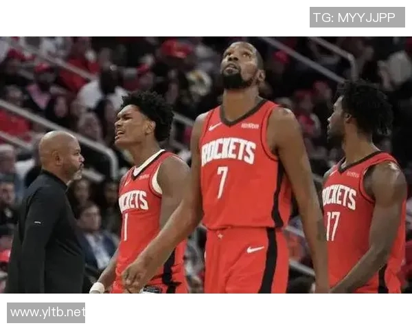 火箭与鹈鹕激战在即球迷期待精彩对决与精彩表现