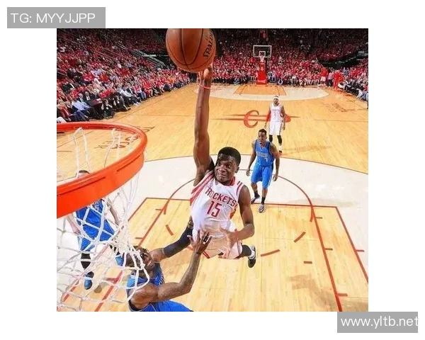 克林特卡佩拉：从天赋新星到NBA篮板王的奋斗历程与成就