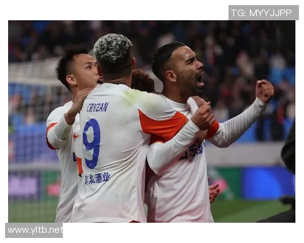 国王与太阳激战正酣NBA赛场精彩对决引燃球迷热情