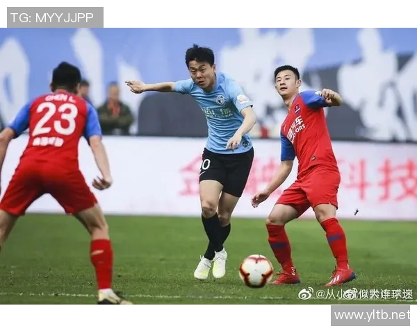 深圳队与大连一方的较量:谁能在这场对决中笑到最后 深圳队与大连一方的较量:谁能在这场对决中笑到最后